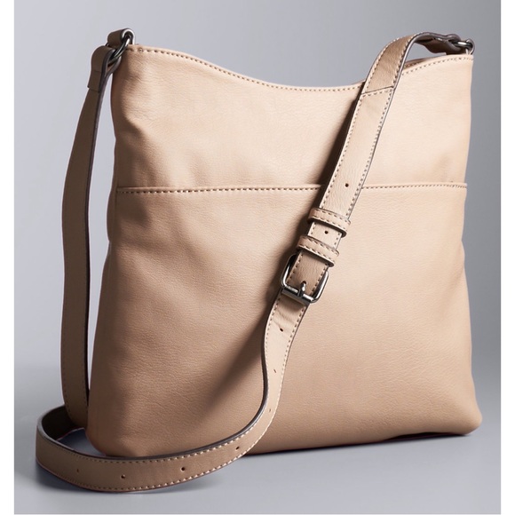 Simply Vera Vera Wang Faux Leather Crossbody Bag Black & Tan - Picture 7 of 8